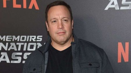Kevin James began his career for the first time in 1989.